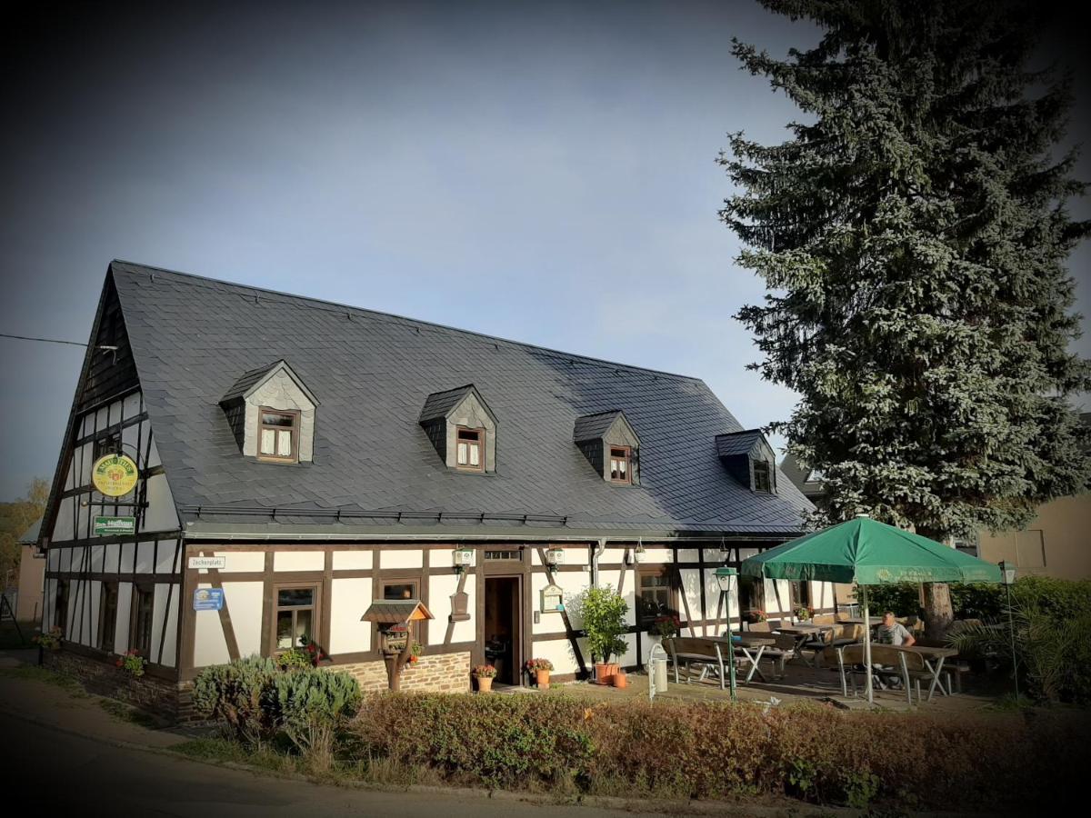 Wirtschaft & Pension Zum Huthaus Schneeberg  Buitenkant foto